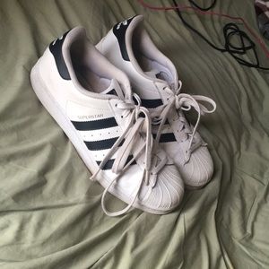adidas superstars size 10 in womens